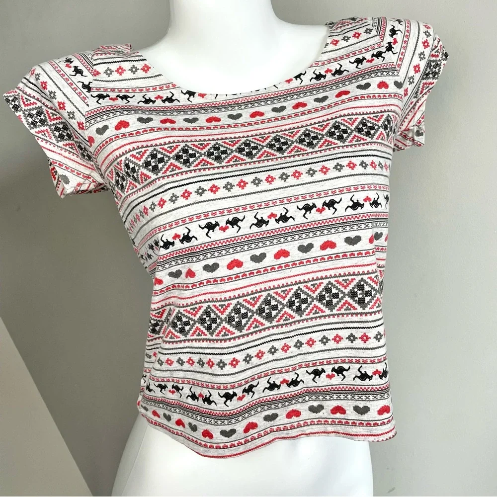 Boho Aztec Patterned Croptop - Picture 2 of 5